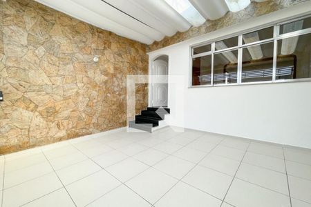 Casa à venda com 147m², 3 quartos e 2 vagas Casa à venda com 147m², 3 quartos e 2 vagasGaragem