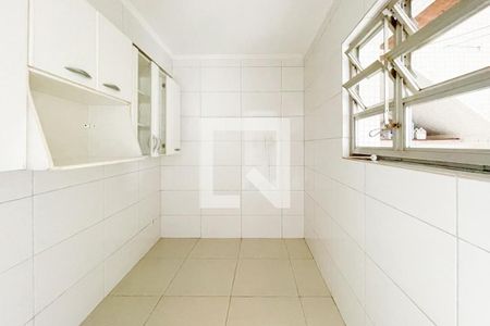 Casa à venda com 147m², 3 quartos e 2 vagas Casa à venda com 147m², 3 quartos e 2 vagasQuarto de Serviço