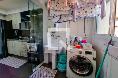 Apartamento à venda com 98m², 3 quartos e 3 vagas Apartamento à venda com 98m², 3 quartos e 3 vagasÁrea de Serviço