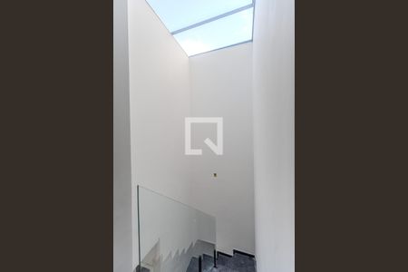 Casa à venda com 77m², 3 quartos e 2 vagas Casa à venda com 77m², 3 quartos e 2 vagasBanheiro Social