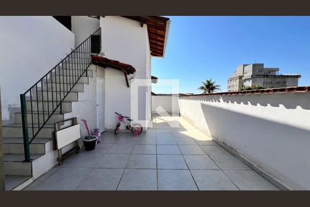 Casa à venda com 263m², 4 quartos e 6 vagasÁrea Externa