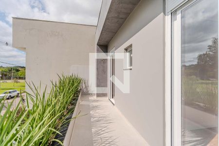 Casa de condomínio à venda com 144m², 3 quartos e 2 vagas Casa de condomínio à venda com 144m², 3 quartos e 2 vagasSacada