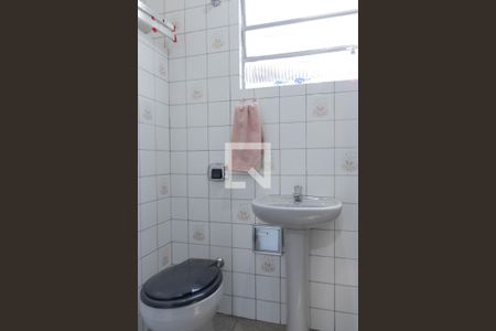 Casa à venda com 375m², 3 quartos e 4 vagasBanheiro de Serviço