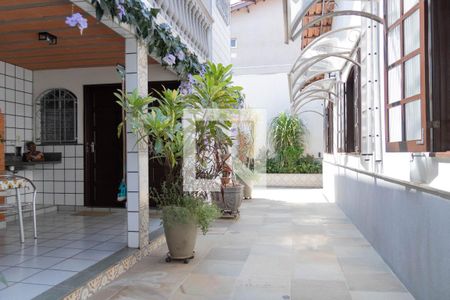 Casa à venda com 375m², 3 quartos e 4 vagasÁrea externa