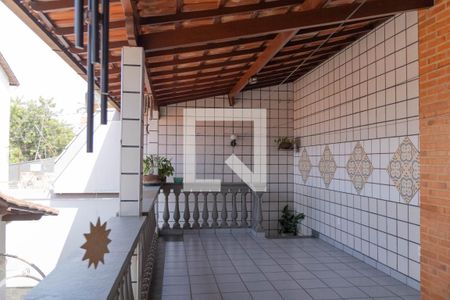 Casa à venda com 375m², 3 quartos e 4 vagasSalão de Festas