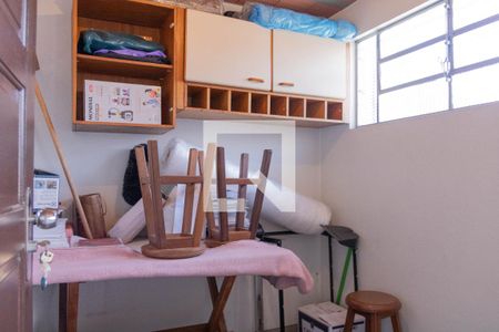 Casa à venda com 375m², 3 quartos e 4 vagasQuarto de Serviço