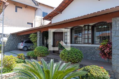 Casa à venda com 375m², 3 quartos e 4 vagasFachada