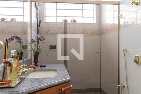 Casa à venda com 375m², 3 quartos e 4 vagasBanheiro Social