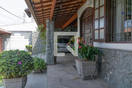 Casa à venda com 375m², 3 quartos e 4 vagasFachada