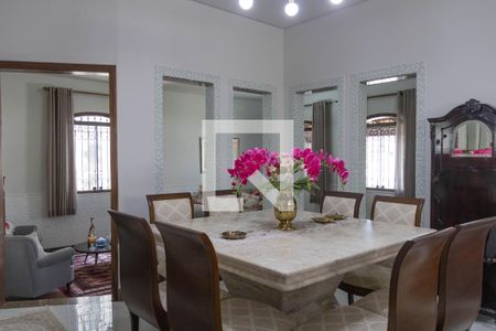 Casa à venda com 375m², 3 quartos e 4 vagasCopa