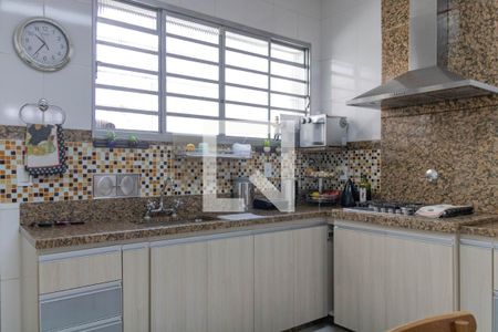 Casa à venda com 375m², 3 quartos e 4 vagasCozinha