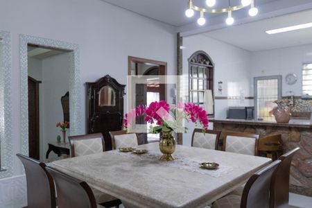 Casa à venda com 375m², 3 quartos e 4 vagasCopa