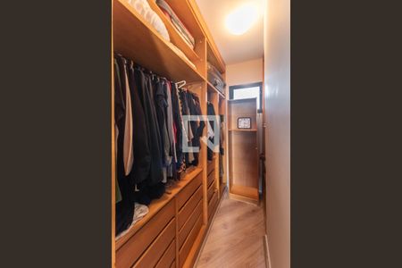 Apartamento à venda com 147m², 2 quartos e 2 vagasSuíte - Closet