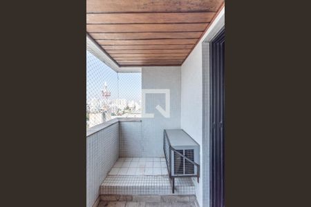 Apartamento à venda com 147m², 2 quartos e 2 vagasVaranda da Suíte