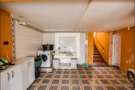 Casa à venda com 250m², 3 quartos e 2 vagasÁrea de Serviço