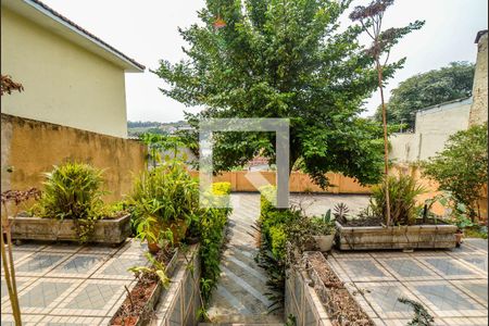 Casa à venda com 250m², 3 quartos e 2 vagasQuintal