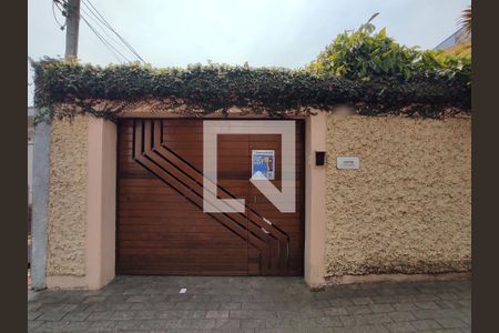 Casa à venda com 250m², 3 quartos e 2 vagasFachada