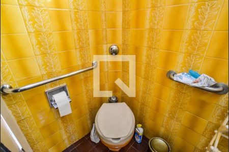 Casa à venda com 250m², 3 quartos e 2 vagasBanheiro da Suíte