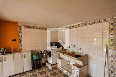 Casa à venda com 250m², 3 quartos e 2 vagasÁrea de Serviço