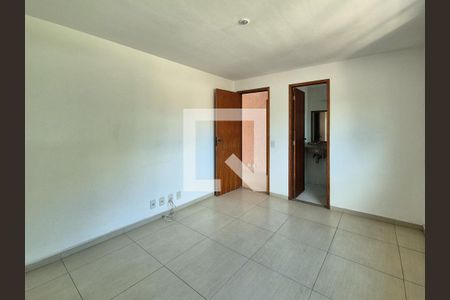 Casa de condomínio para alugar com 220m², 4 quartos e 4 vagas Suíte 4