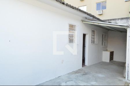 Casa à venda com 60m², 2 quartos e 1 vagaQuintal 