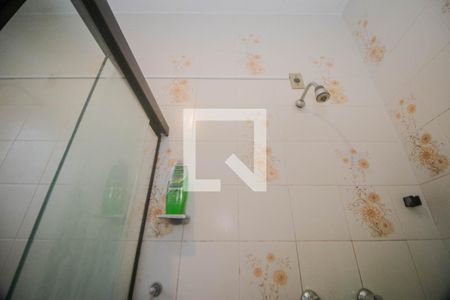 Casa à venda com 411m², 5 quartos e 4 vagas Casa à venda com 411m², 5 quartos e 4 vagasBanheiro 2