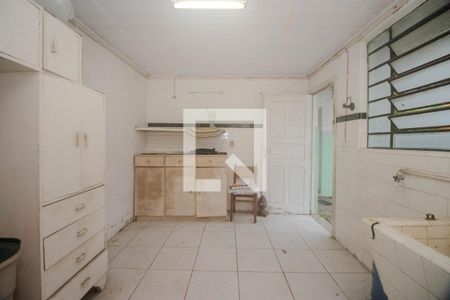 Casa à venda com 411m², 5 quartos e 4 vagas Casa à venda com 411m², 5 quartos e 4 vagasÁrea de Serviço