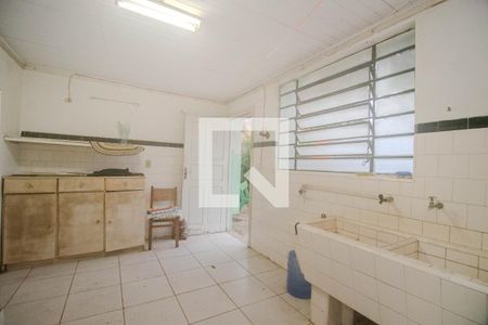 Casa à venda com 411m², 5 quartos e 4 vagas Casa à venda com 411m², 5 quartos e 4 vagasÁrea de Serviço