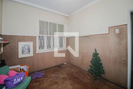 Casa à venda com 411m², 5 quartos e 4 vagas Casa à venda com 411m², 5 quartos e 4 vagasQuarto 2