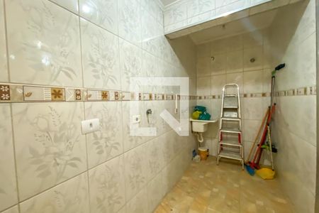 Casa à venda com 320m², 3 quartos e 2 vagas Casa à venda com 320m², 3 quartos e 2 vagasÁrea de Serviço