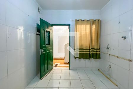 Casa à venda com 320m², 3 quartos e 2 vagas Casa à venda com 320m², 3 quartos e 2 vagasCozinha Edícula