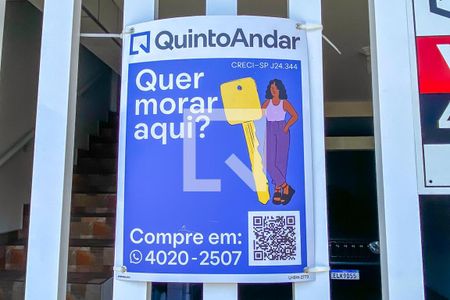 Casa à venda com 320m², 3 quartos e 2 vagas Casa à venda com 320m², 3 quartos e 2 vagasPlaca