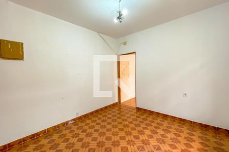 Casa à venda com 320m², 3 quartos e 2 vagas Casa à venda com 320m², 3 quartos e 2 vagasSala Casa 2