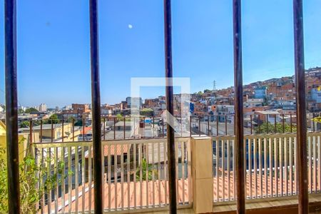 Casa à venda com 320m², 3 quartos e 2 vagas Casa à venda com 320m², 3 quartos e 2 vagasVista do Quarto 2 Casa 2