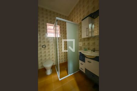 Casa à venda com 320m², 3 quartos e 2 vagas Casa à venda com 320m², 3 quartos e 2 vagasBanheiro Edícula