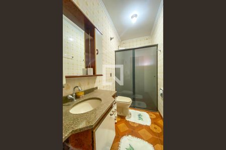 Casa à venda com 320m², 3 quartos e 2 vagas Casa à venda com 320m², 3 quartos e 2 vagasBanheiro