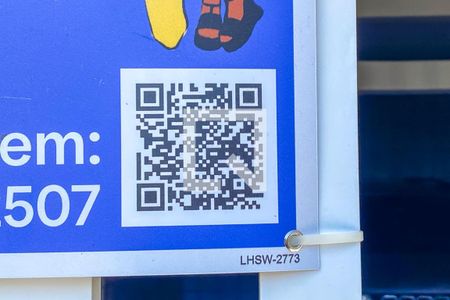 Casa à venda com 320m², 3 quartos e 2 vagas Casa à venda com 320m², 3 quartos e 2 vagasPlaca