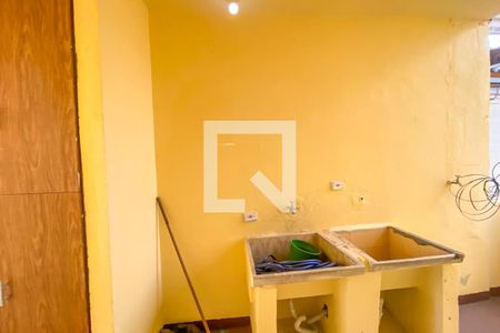 Casa à venda com 320m², 3 quartos e 2 vagas Casa à venda com 320m², 3 quartos e 2 vagasVista da Quarto 1 Casa 2