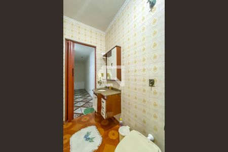 Casa à venda com 320m², 3 quartos e 2 vagas Casa à venda com 320m², 3 quartos e 2 vagasBanheiro