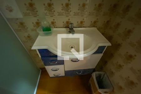 Casa à venda com 320m², 3 quartos e 2 vagas Casa à venda com 320m², 3 quartos e 2 vagasBanheiro Edícula