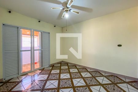 Casa à venda com 320m², 3 quartos e 2 vagas Casa à venda com 320m², 3 quartos e 2 vagasQuarto 1