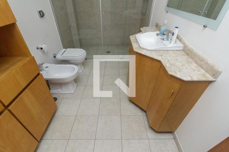 Apartamento à venda com 216m², 3 quartos e 2 vagasBanheiro 1 - Suíte