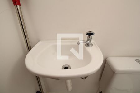 Apartamento para alugar com 78m², 3 quartos e 2 vagasBanheiro de Serviço