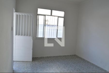 Sala de casa à venda com 2 quartos, 45m² em Taquara, Rio de Janeiro