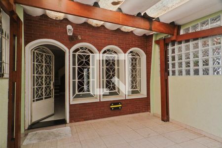 Casa à venda com 100m², 2 quartos e 2 vagas Casa à venda com 100m², 2 quartos e 2 vagasGaragem