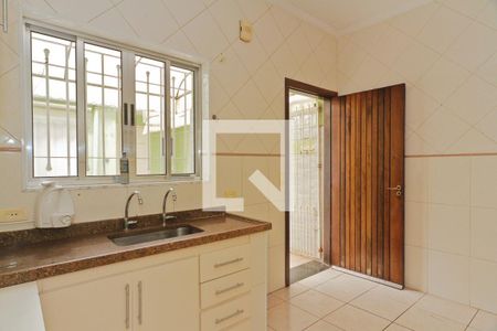 Casa à venda com 100m², 2 quartos e 2 vagas Casa à venda com 100m², 2 quartos e 2 vagasCozinha