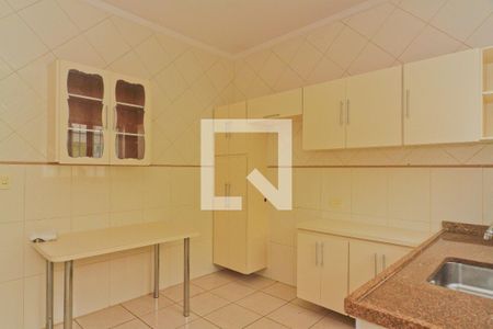 Casa à venda com 100m², 2 quartos e 2 vagas Casa à venda com 100m², 2 quartos e 2 vagasCozinha