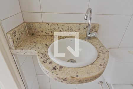 Casa à venda com 100m², 2 quartos e 2 vagas Casa à venda com 100m², 2 quartos e 2 vagasBanheiro de Serviço