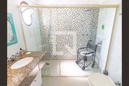 Apartamento à venda com 184m², 2 quartos e 2 vagasBanheiro 1 da Suíte 2