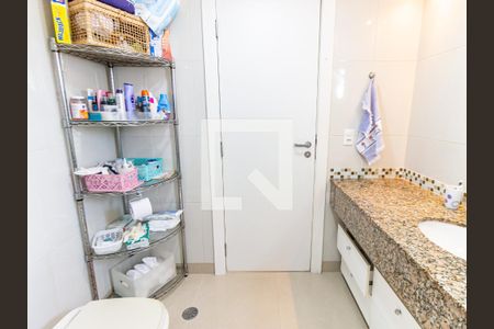 Apartamento à venda com 184m², 2 quartos e 2 vagasBanheiro 1 da Suíte 2